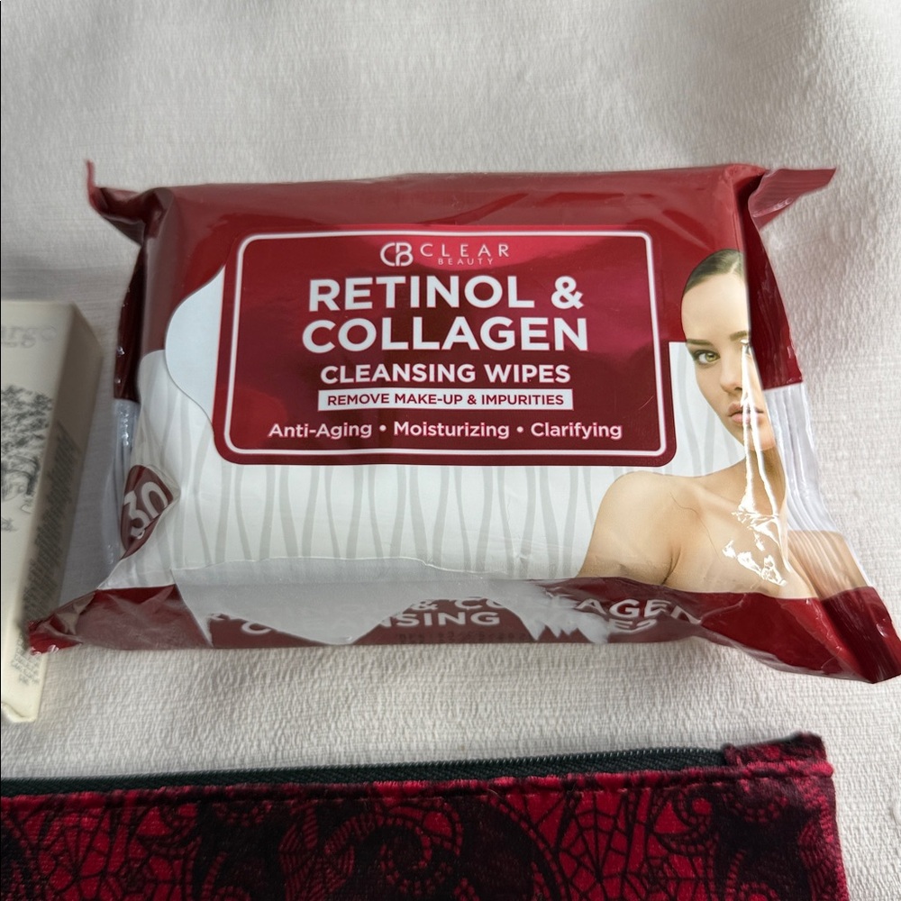 Ipsy Red & Black Patterned Cometic Bundle - Picture 2 of 9